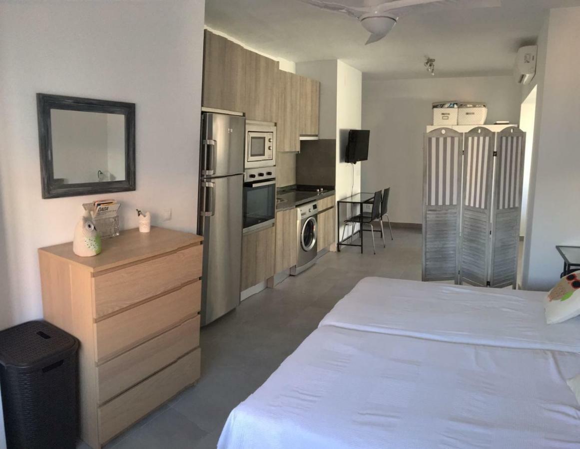 Apartamento Malagueta Beach 10 Малага Экстерьер фото